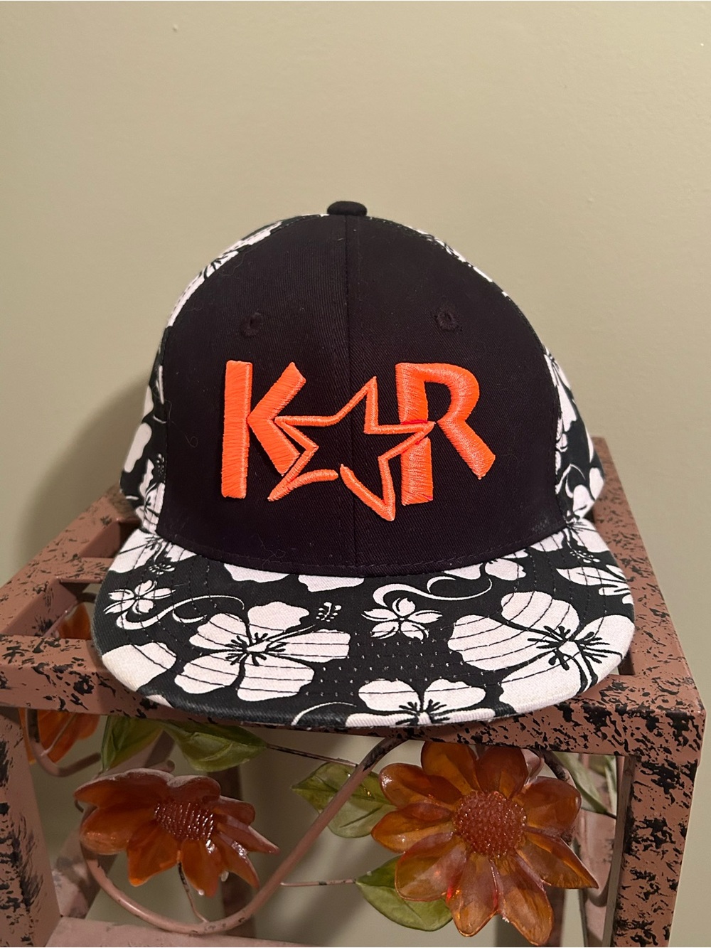 KAR Streetwear Snapback Hat Cap Black Orange Star Logo Hibiscus Floral Brim NWOT